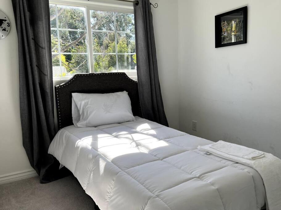 Stylish Mediterranean Villa, Pool, Jacuzzi, Hollywood & Malibu Bliss Los Angeles Bagian luar foto