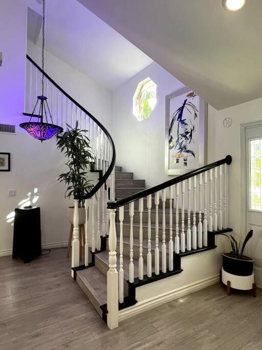 Stylish Mediterranean Villa, Pool, Jacuzzi, Hollywood & Malibu Bliss Los Angeles Bagian luar foto