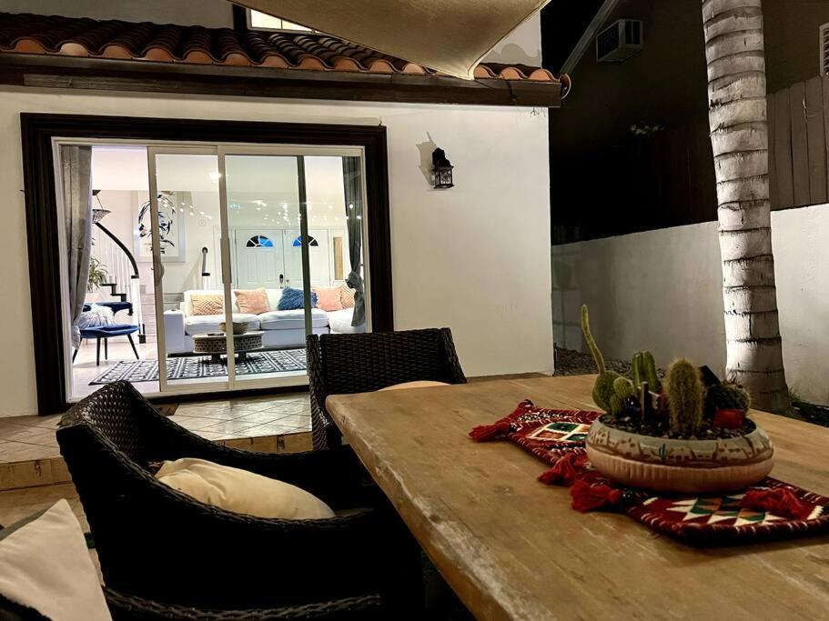 Stylish Mediterranean Villa, Pool, Jacuzzi, Hollywood & Malibu Bliss Los Angeles Bagian luar foto