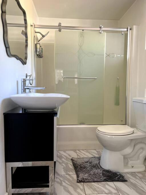 Stylish Mediterranean Villa, Pool, Jacuzzi, Hollywood & Malibu Bliss Los Angeles Bagian luar foto